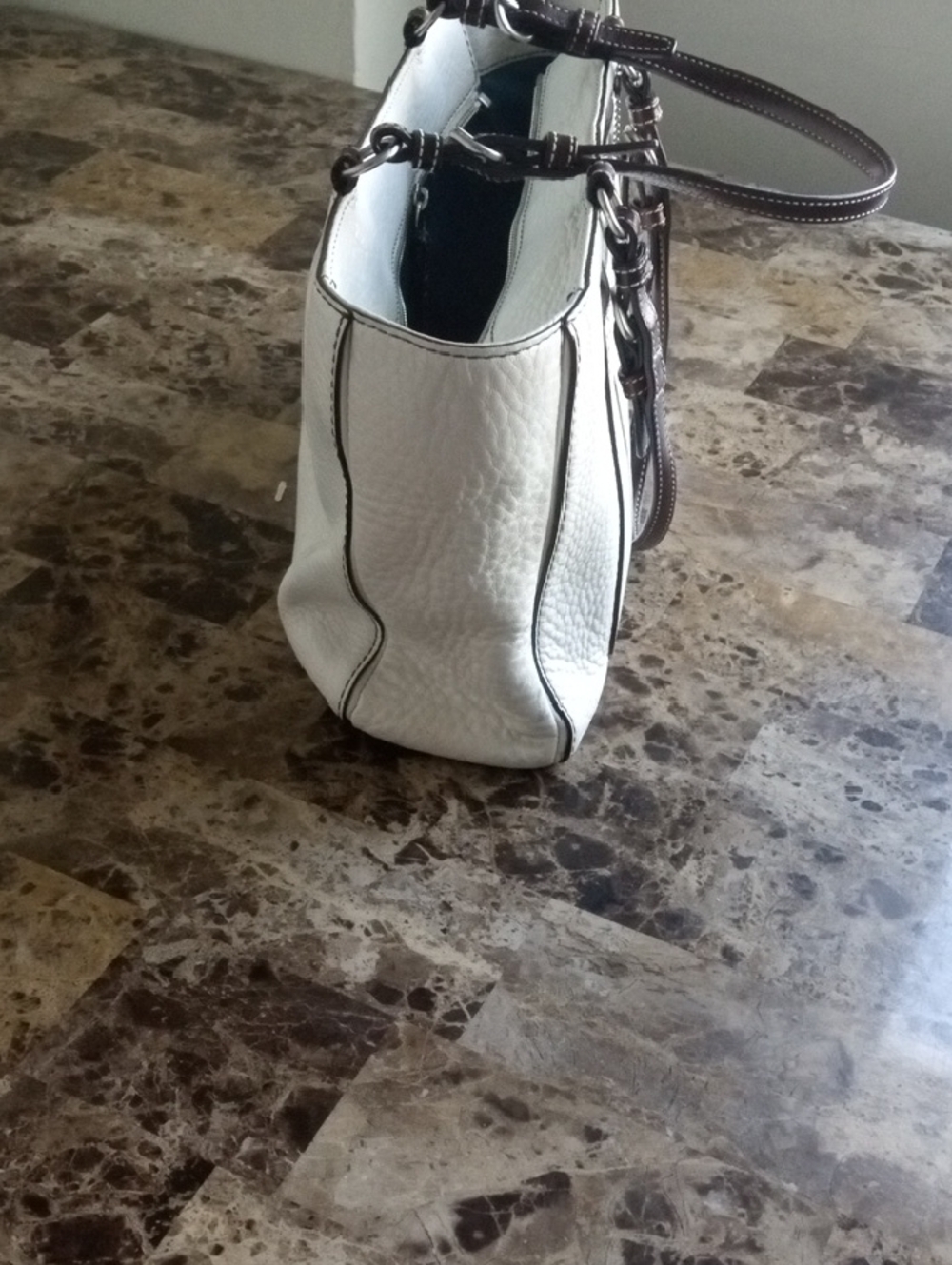 Coach - Picture 16 of 16